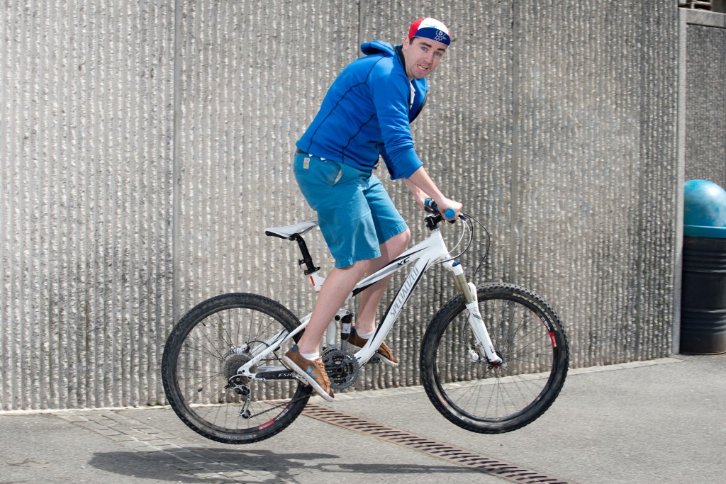Lausanne, mercredi 15 juin 2016. Montbenon. Moniteurs DEFI Vélo. Battiste Bauer. Copyright © Marius Affolter 2016