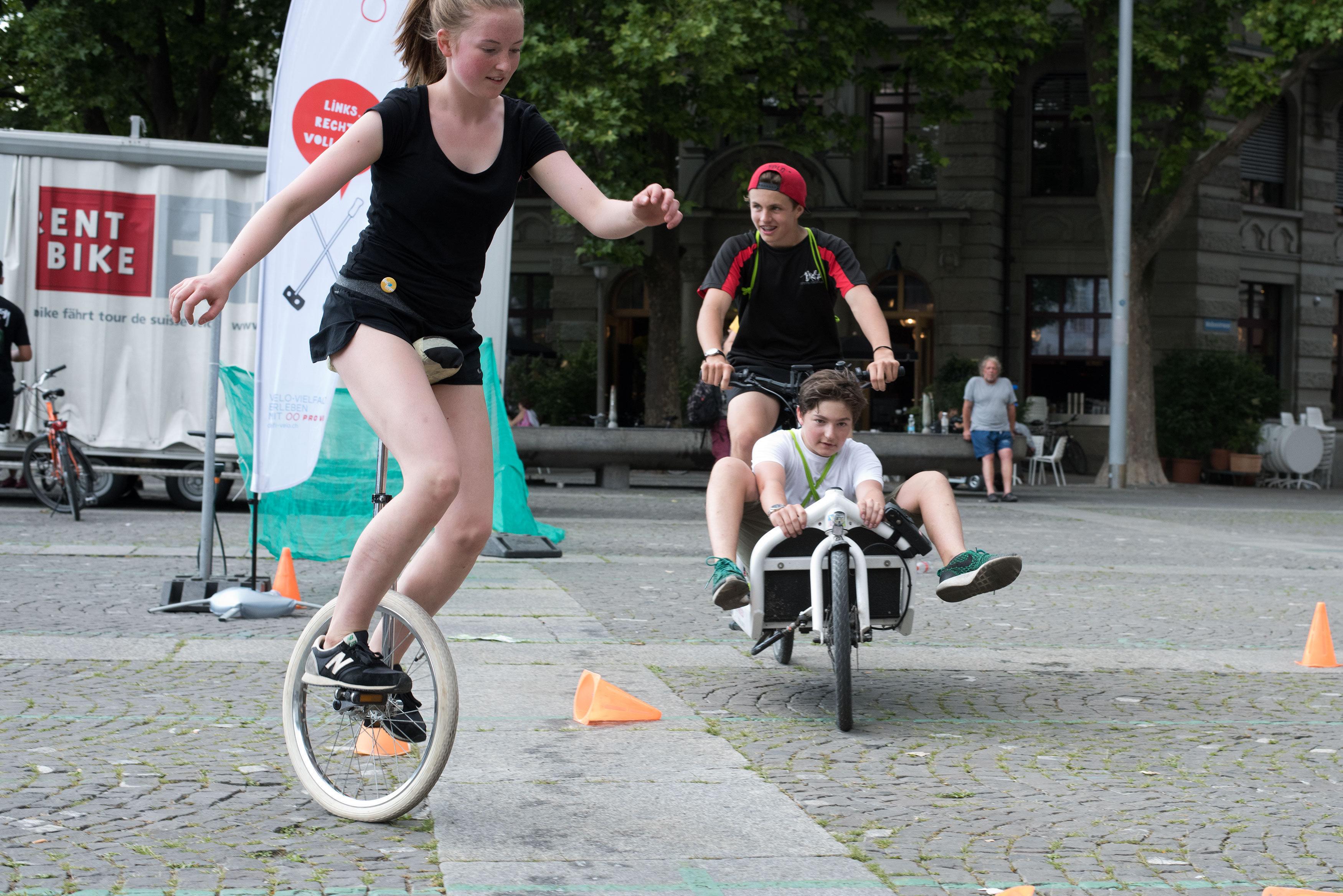 Zürich, mercredi 21 juin 2017. Helvetiaplatz et environs. Finale Suisse Allemande de DEFI Vélo. Copyright © Marius Affolter 2017